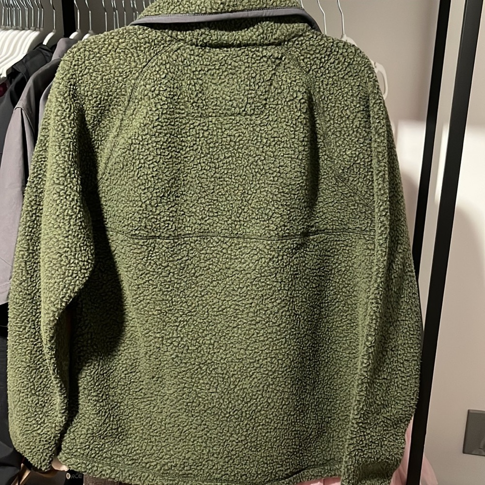 NWT Carhartt Relaxed Fit Fleece Pullover - Picture 4 of 4